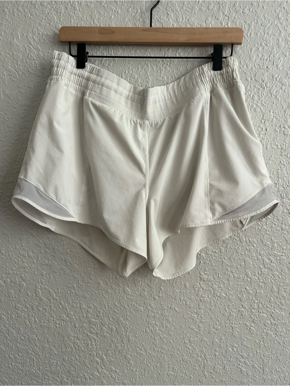 Lululemon Hotty Hot High-Rise Lined Short 4